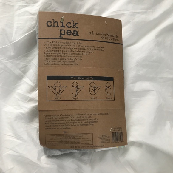 ♏️SOLD♏️ NWT Muslin Swaddle baby blankets - Picture 3 of 3